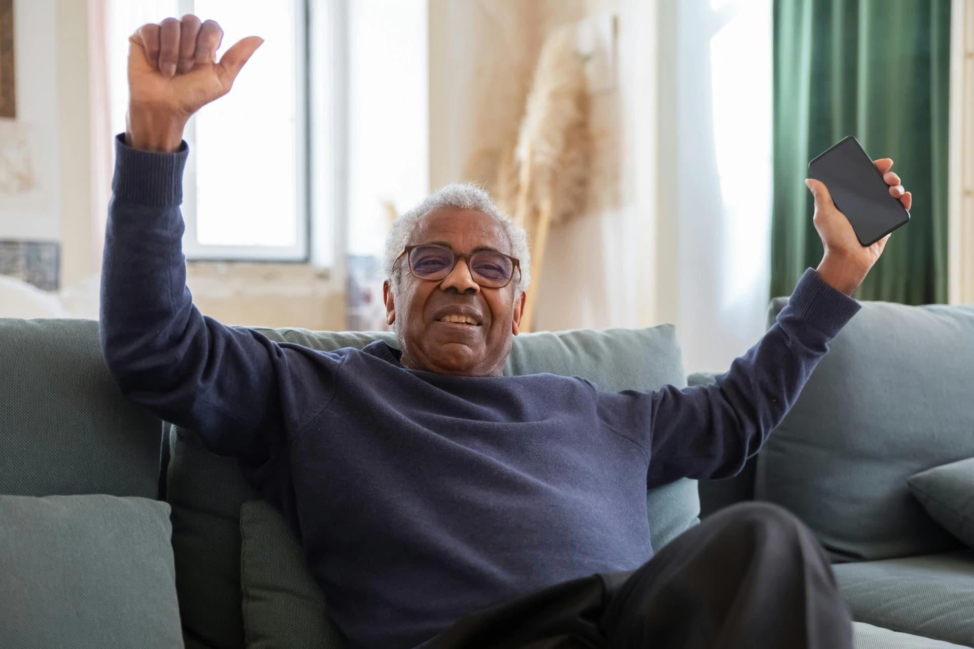 Clinical conversation about dementia treatment and ongoing support